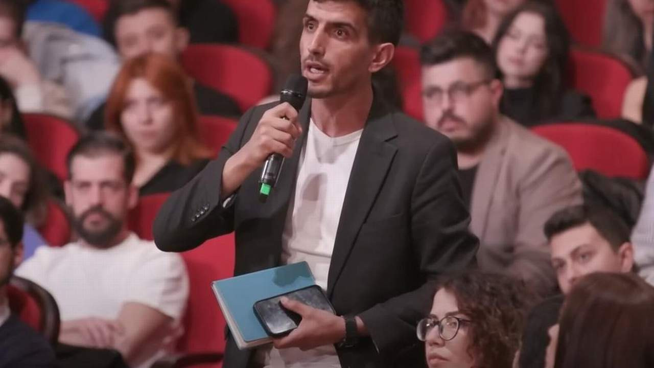 ''Mevzular Açık Mikrofon'dan sonra tehdit mesajları aldım''