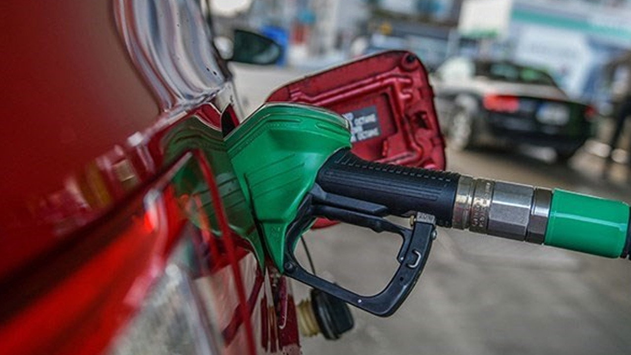 Araç sahiplerine müjde: Benzin zammı iptal edildi