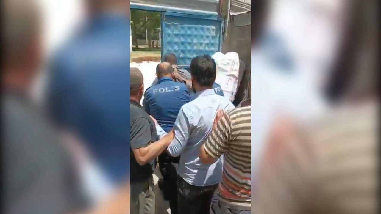 Çocuk tacizcisine linç girişimi! - Resim: 2