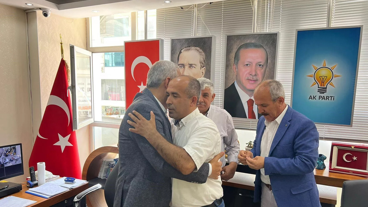 Memleket Partisi'nden 300 kişi AK Parti'ye geçti