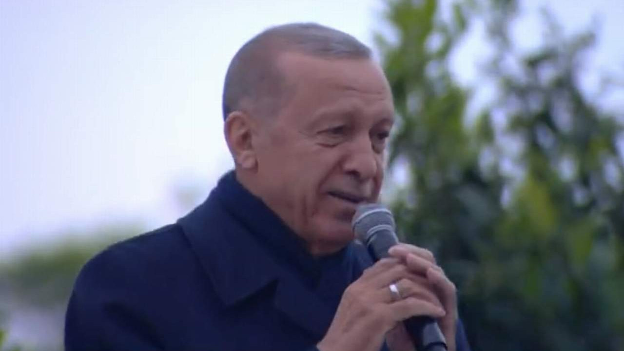 Erdoğan'dan İstanbul'da evinin önünde ilk açıklama: Bay Bay Bay Kemal