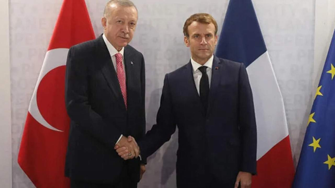 Macron'dan Erdoğan'a Türkçe tebrik mesajı
