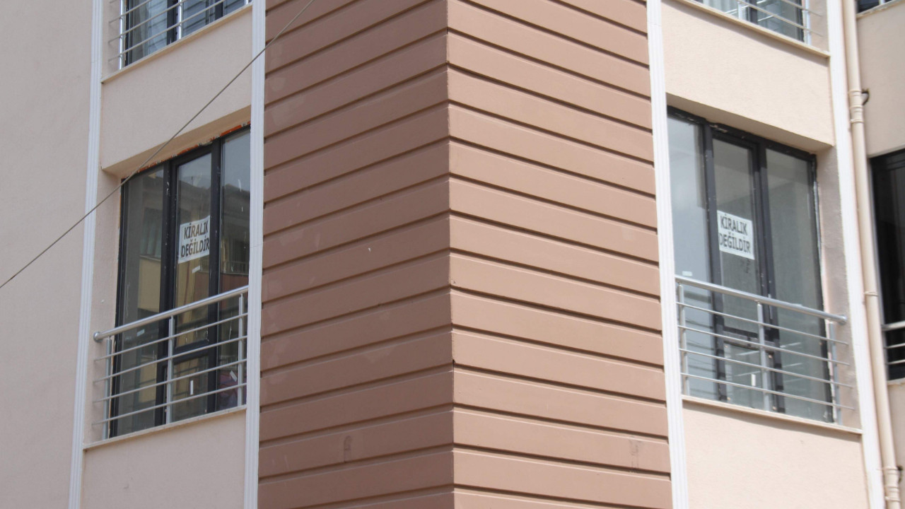 Konutlarda ''kiralık'' ilanlarının yerini onlar aldı