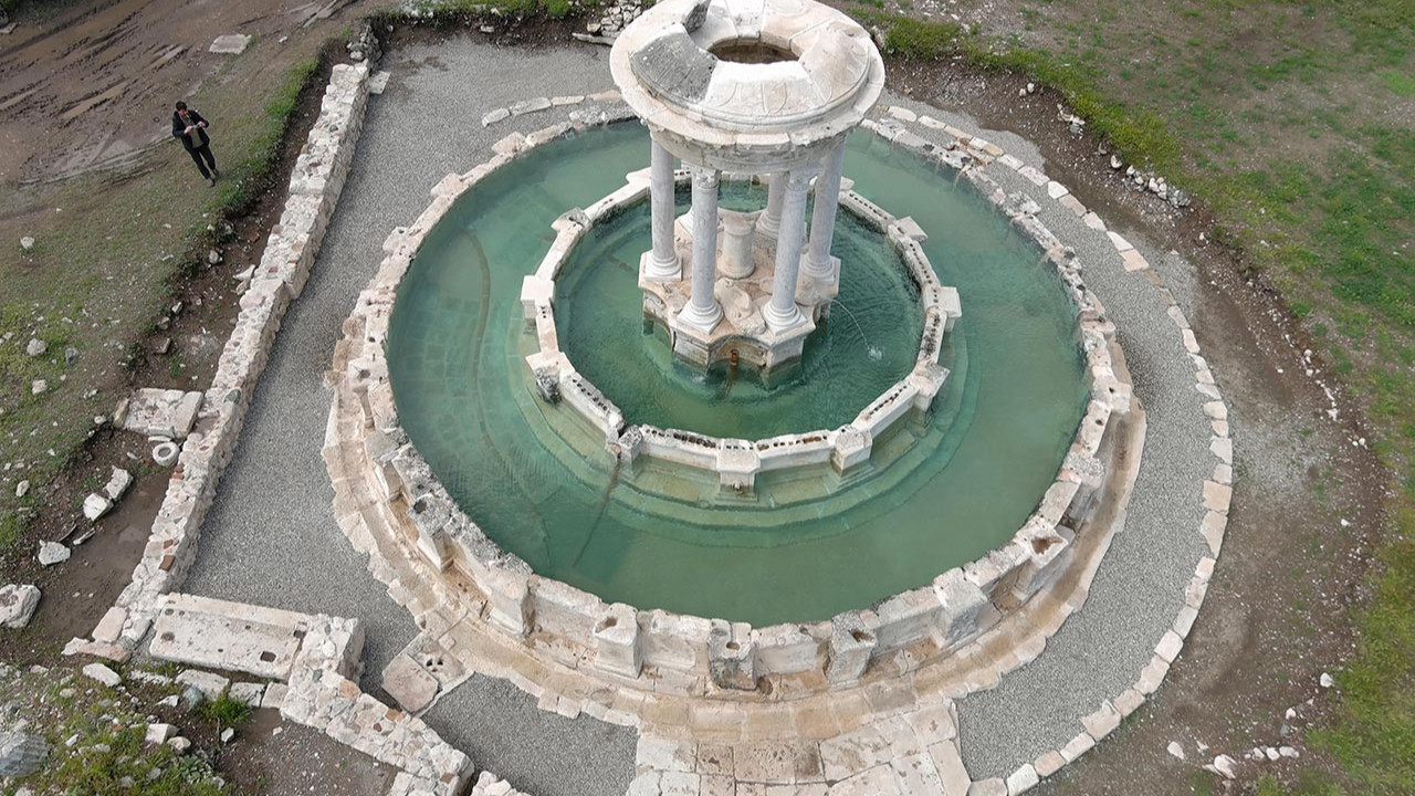 2 bin yıllık antik çeşme, 13 asır sonra suya kavuştu