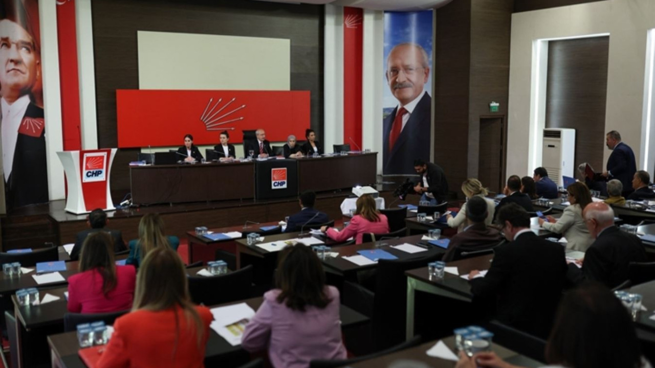 CHP'de karar verildi; kurultaya gidiliyor