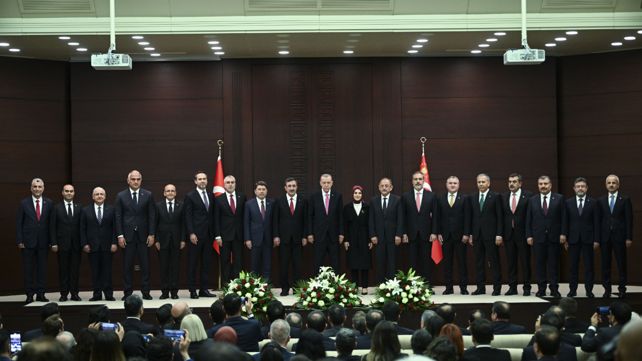 Cumhurbaşkanı Erdoğan yeni Cumhurbaşkanlığı Kabinesi'ni açıkladı