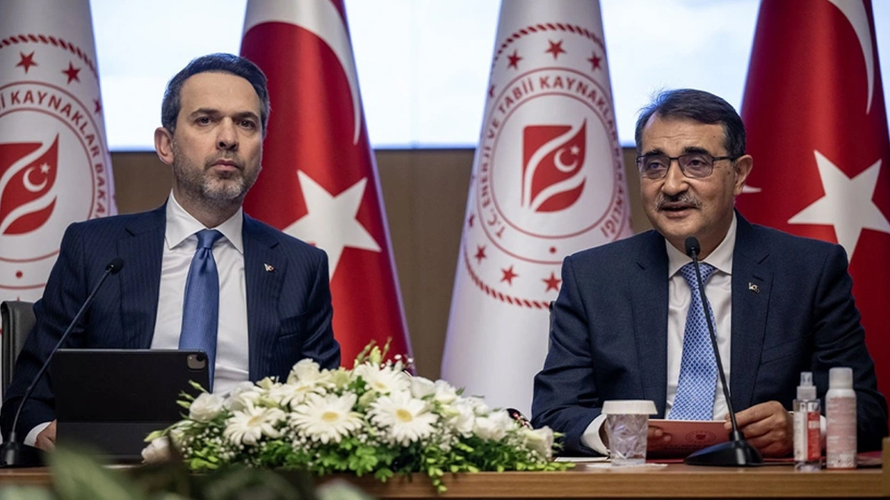 Enerji Bakanlığı'nda Alparslan Bayraktar görevi Fatih Dönmez'den devraldı