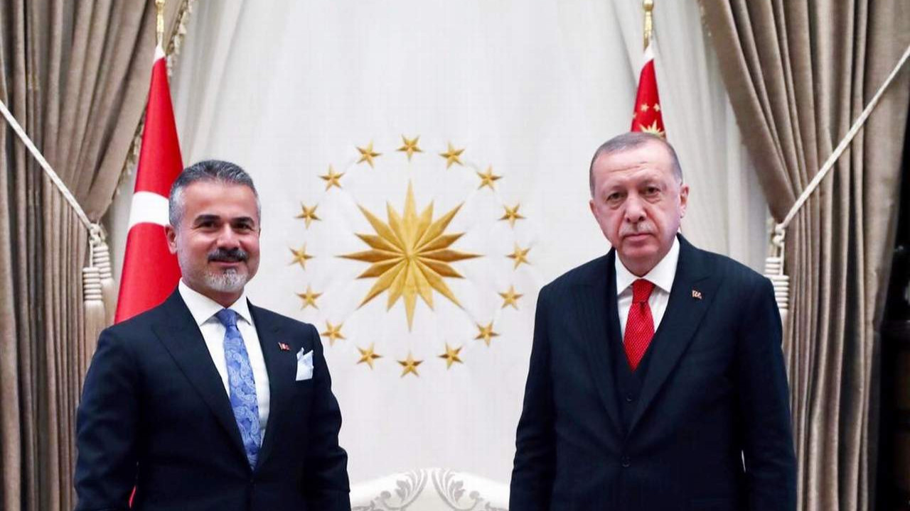 AK Parti'de sürpriz istifa: ''Milli siyasete dönüyorum!''