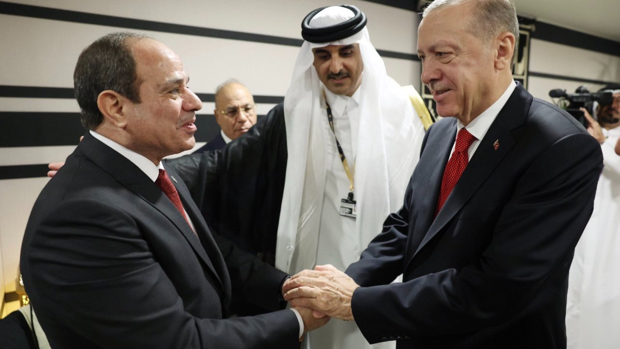 Erdoğan'dan ''darbeci'' dediği Sisi’ye Türkiye daveti