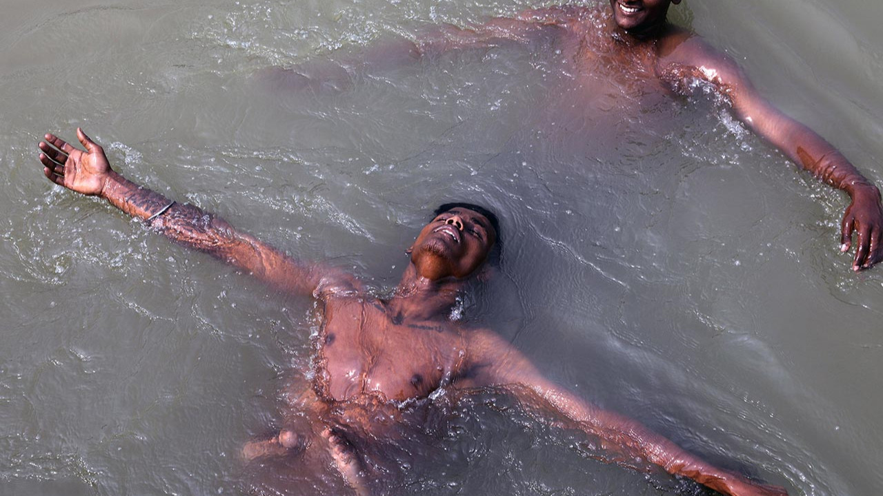 Bir ülke kavruluyor! Aşırı sıcaklar nedeniyle 96 kişi öldü