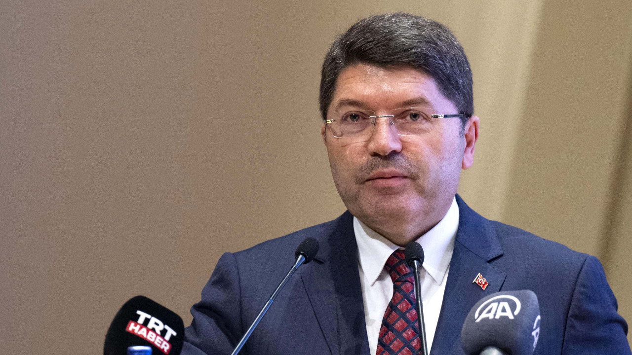 Bakan'dan fon dolandırıcılığı iddialarıyla ilgili ilk açıklama