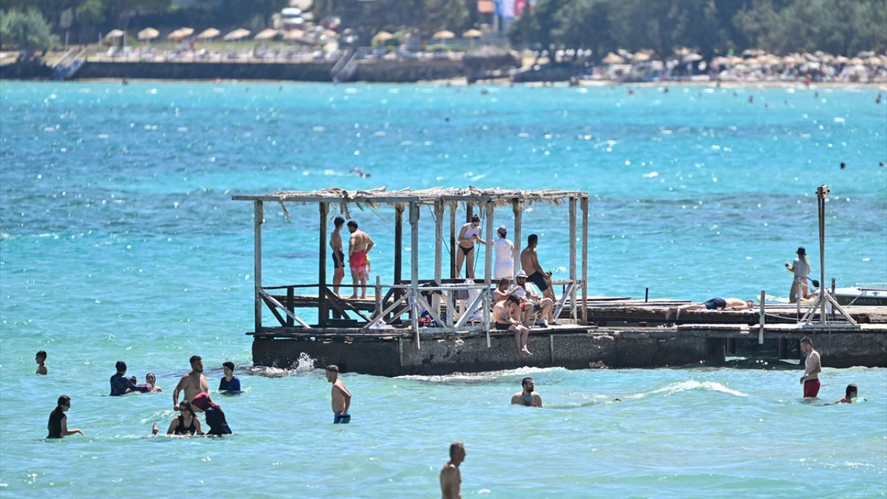 Türkiye'nin turizm cennetlerinde tatilden geriye bu görüntüler kaldı