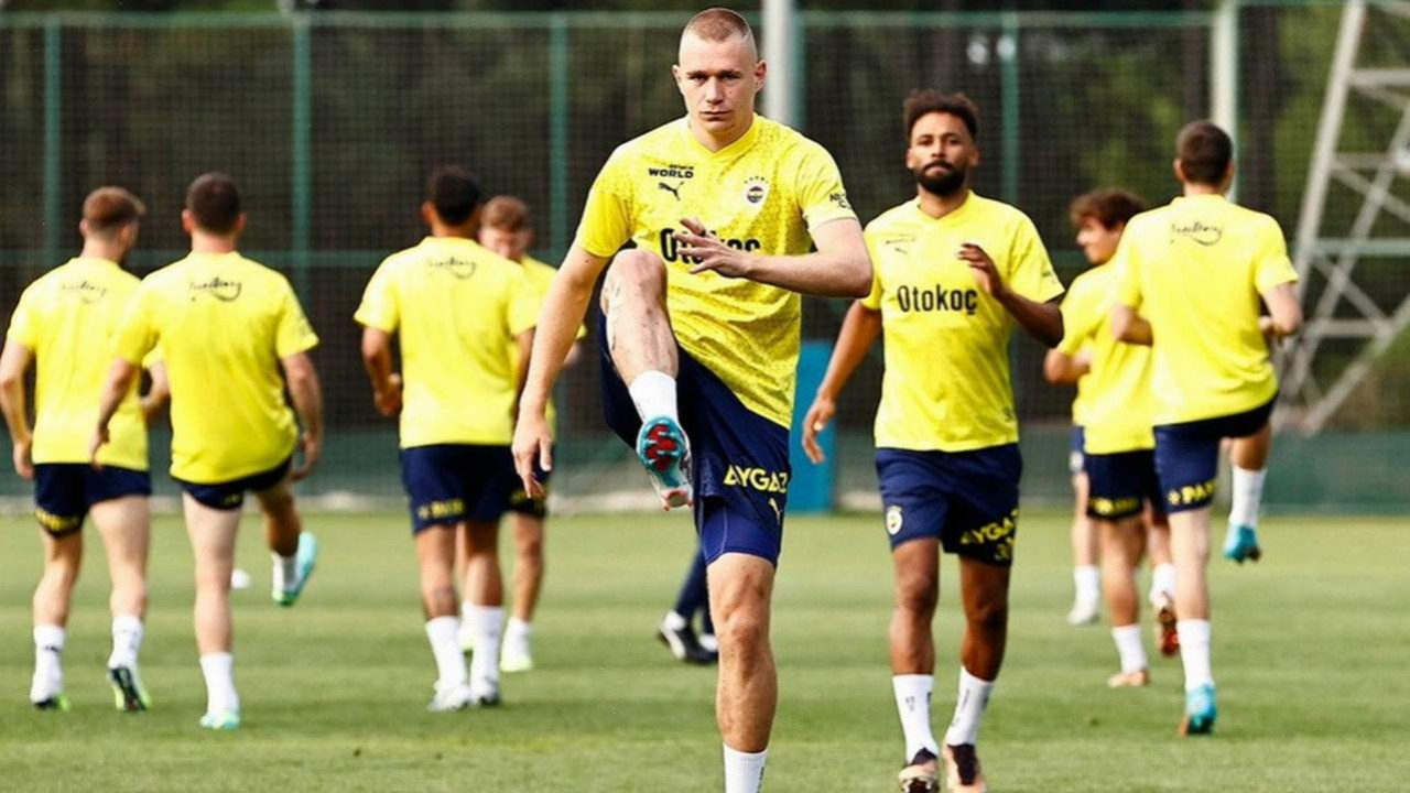 Fenerbahçe’nin 3 eksikli kamp kadrosu açıklandı