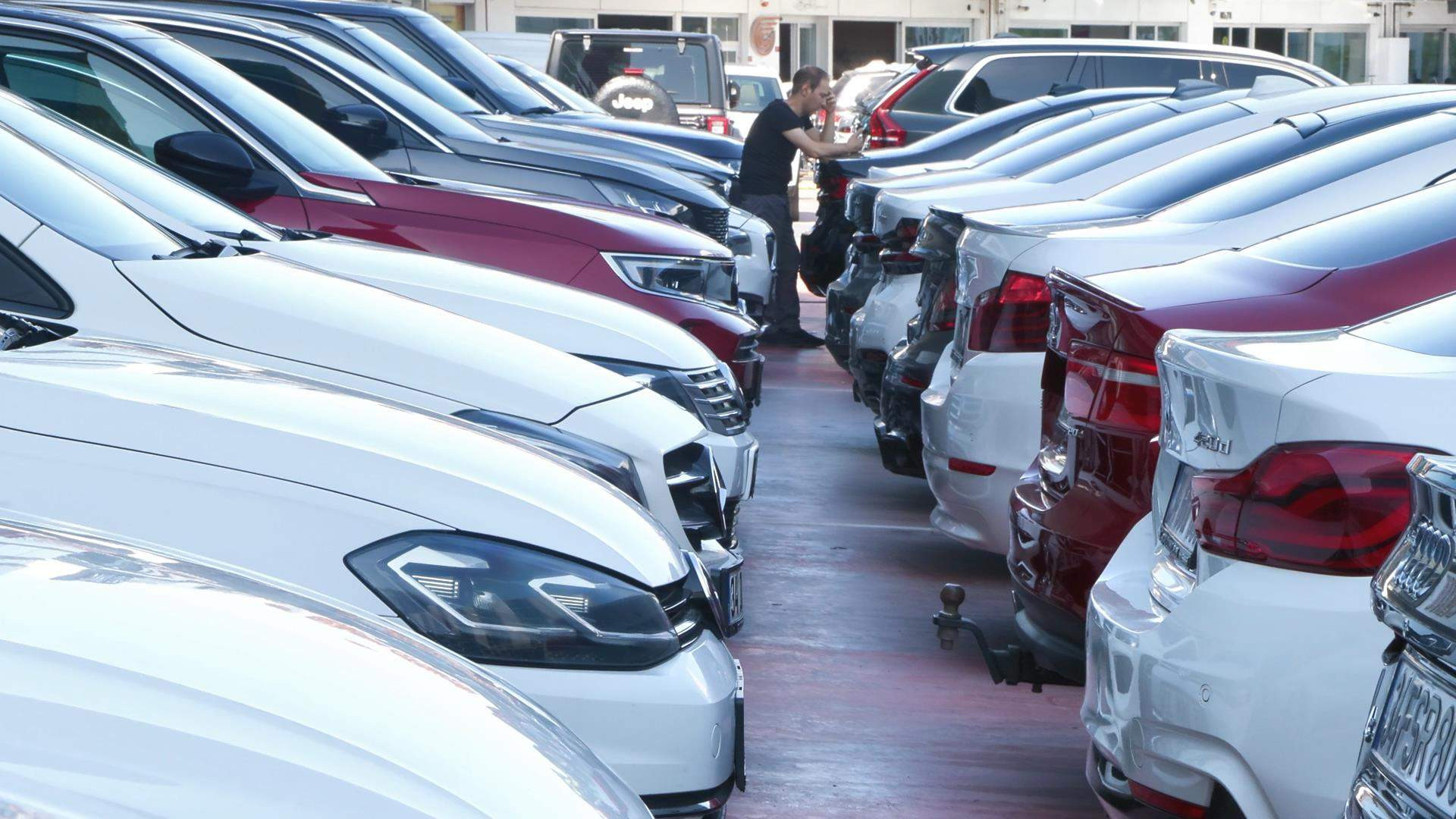 Otomobiller elinde kalan galericilerin yeni yöntemi bu oldu