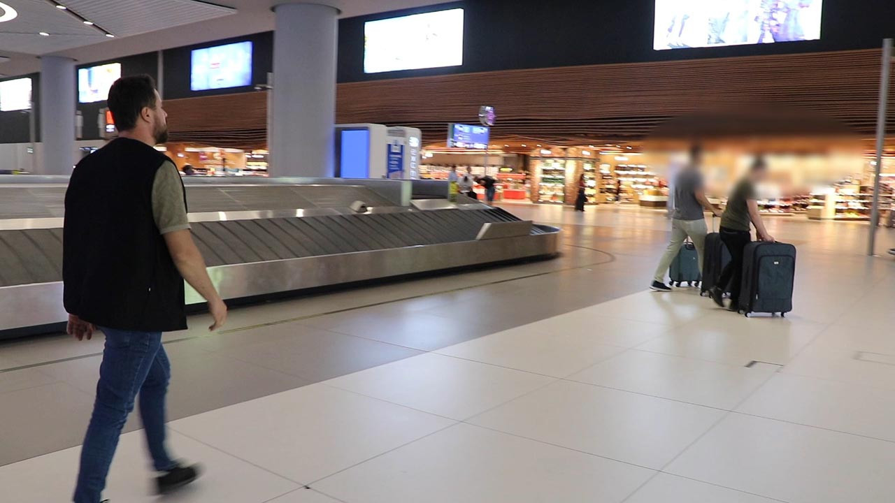 İstanbul Havalimanı'nda bavul dolusu ilaç ele geçirildi