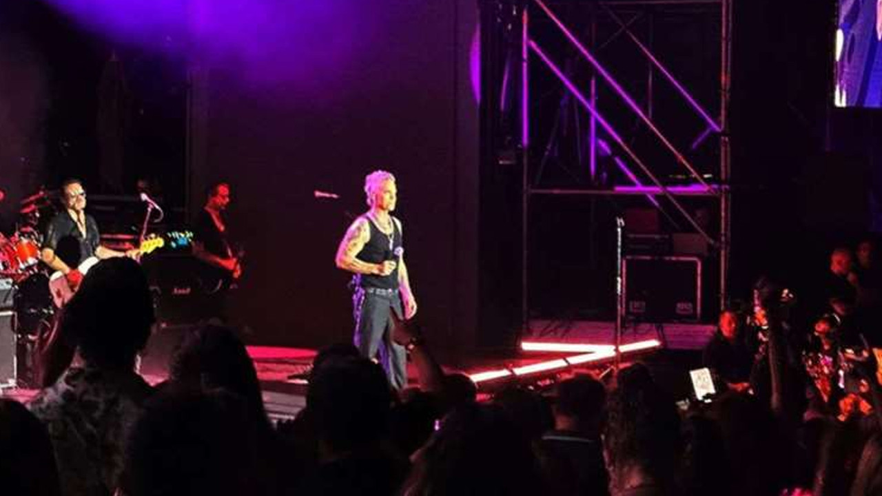 Biletler 20 bin liraydı! Dünyaca ünlü şarkıcı Bodrum'da konser verdi