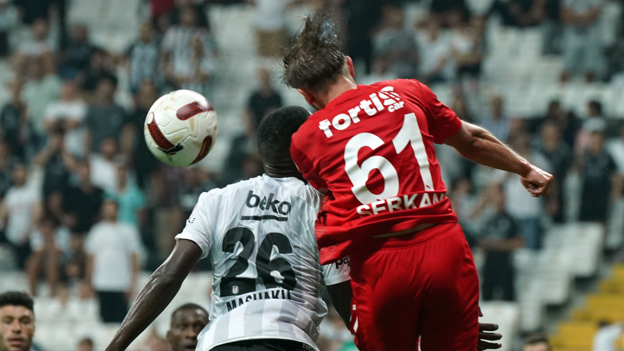 Beşiktaş kendi evinde 1 puana razı oldu