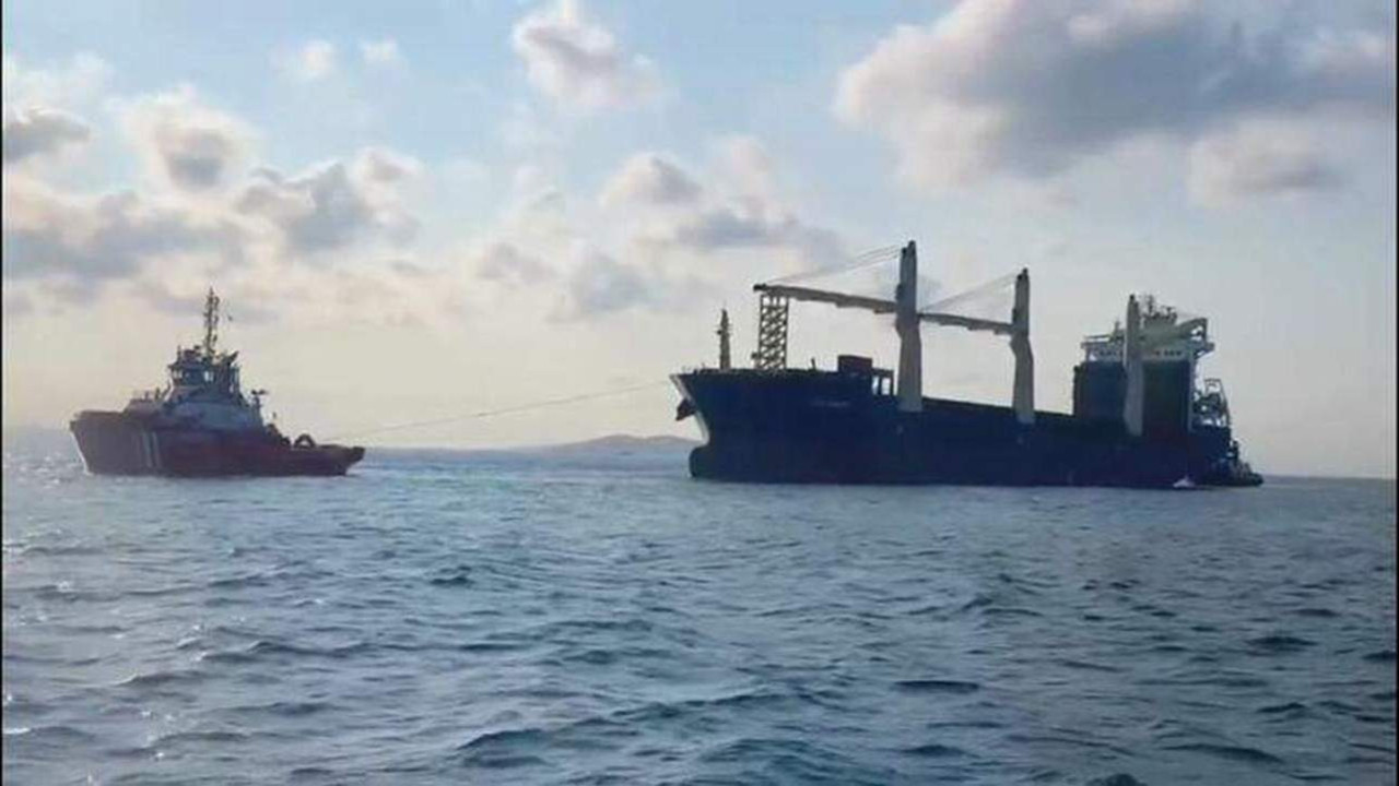 İstanbul Boğazı'nda gemi arızası