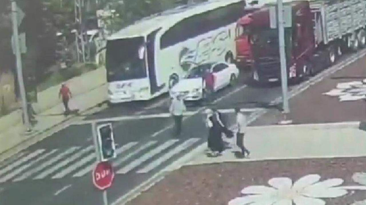 GPS'li gasp çetesi kamerada: Bankadan çıkanları böyle gasp ettiler
