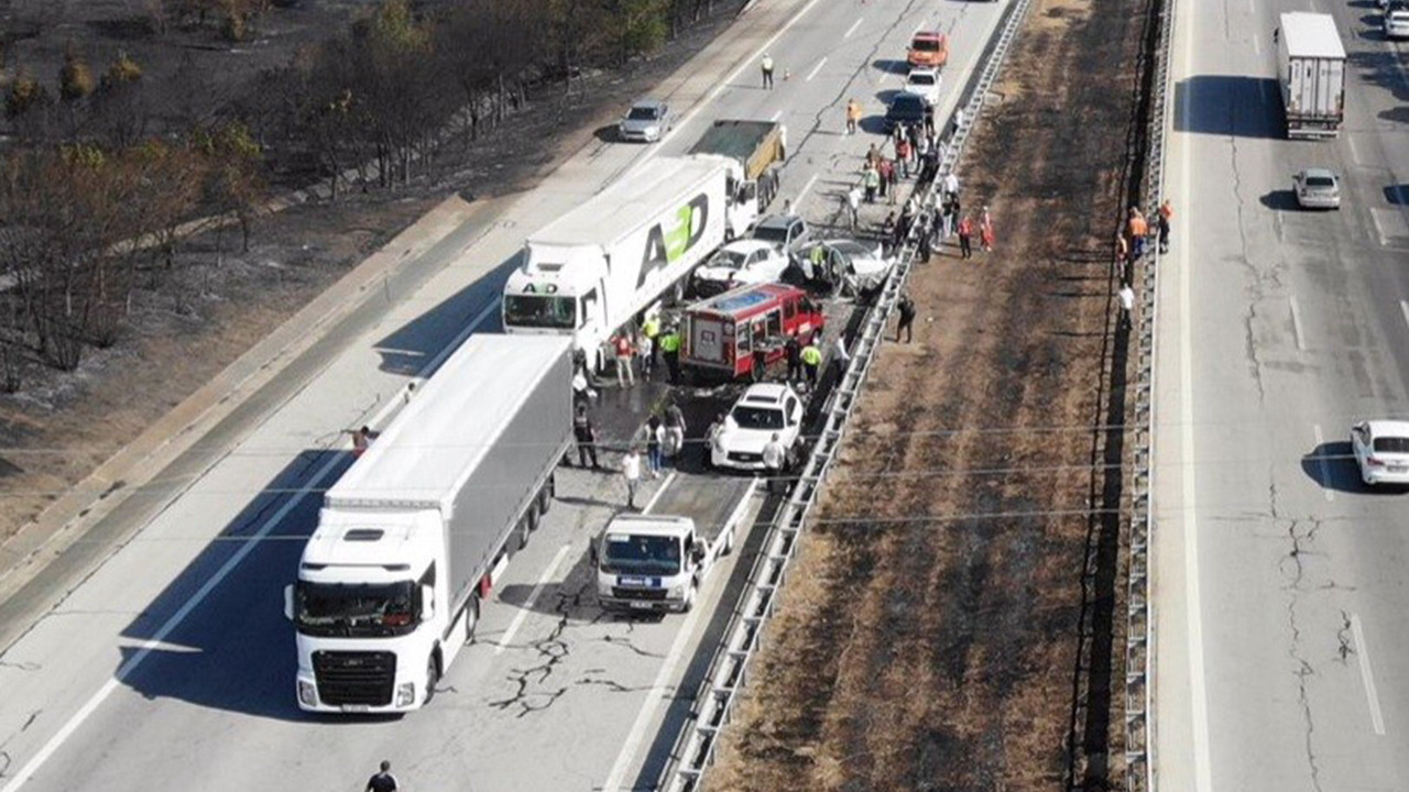 Edirne'de yangın zincirleme kazaya yol açtı: 2 ölü var!