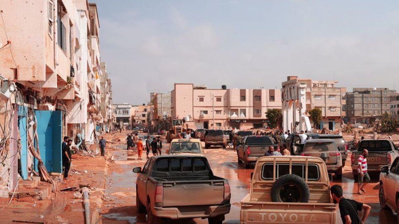 Libya'yı sel yuttu: 3 binden fazla kişi öldü!