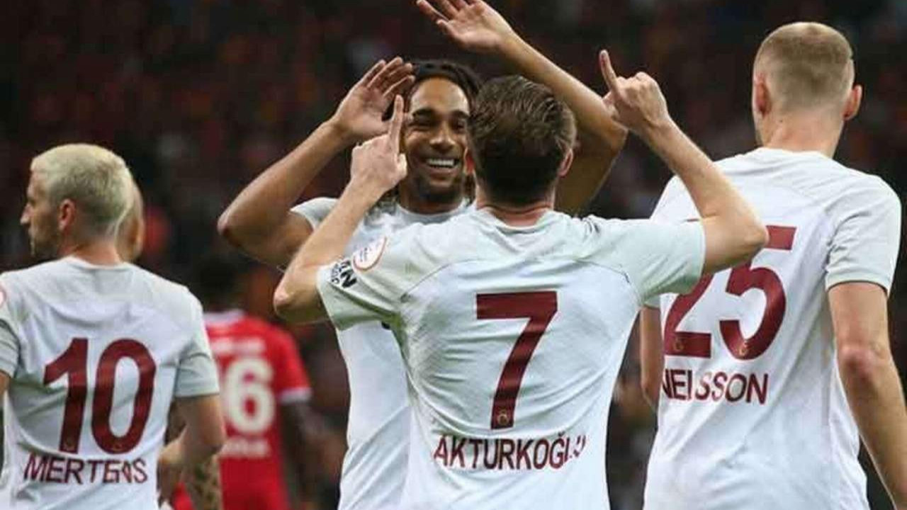 Galatasaray Samsunspor'u 4 golle devirdi