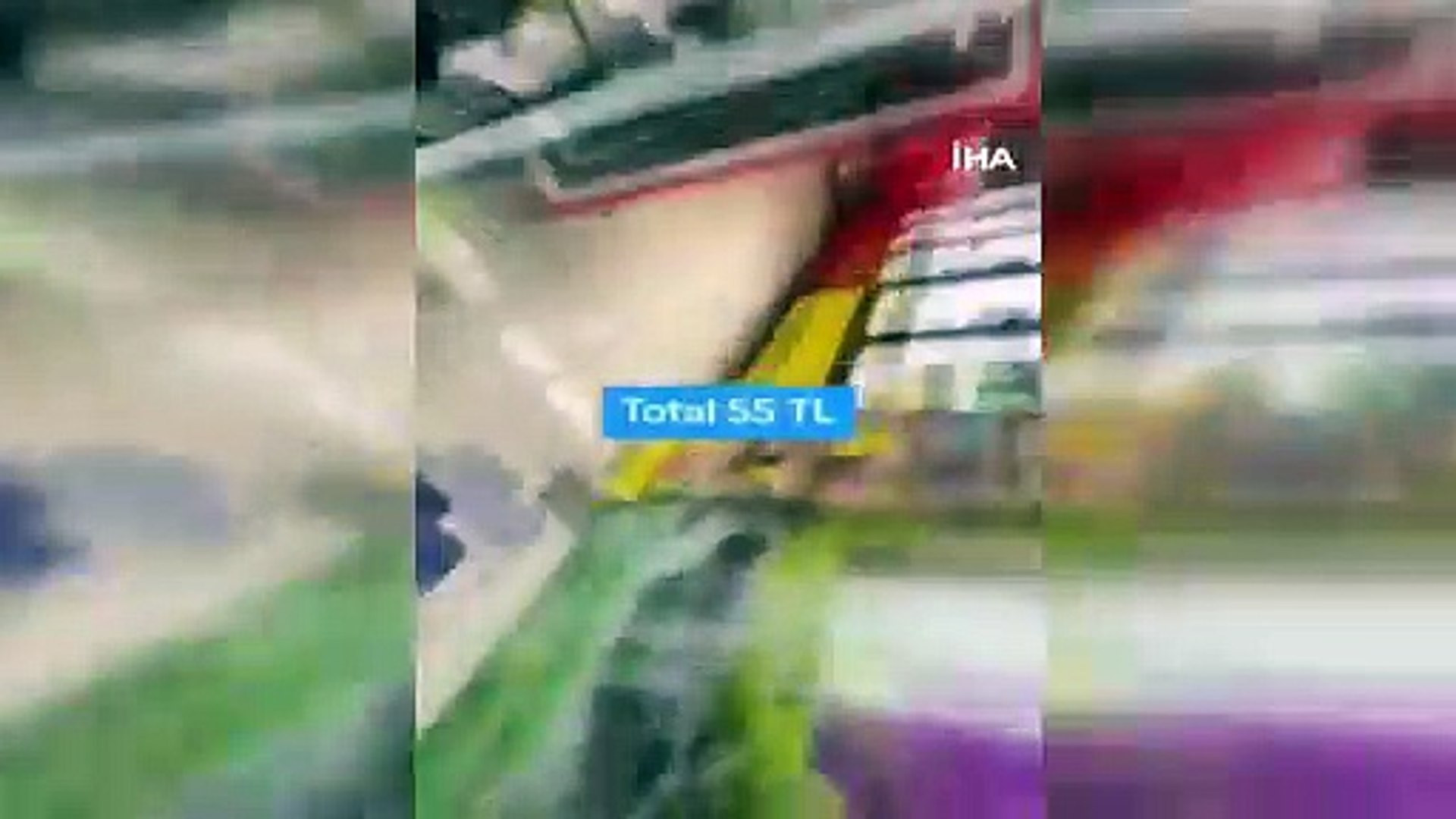 Turist bu sefer takside değil, bakkalda dolandırıldı!