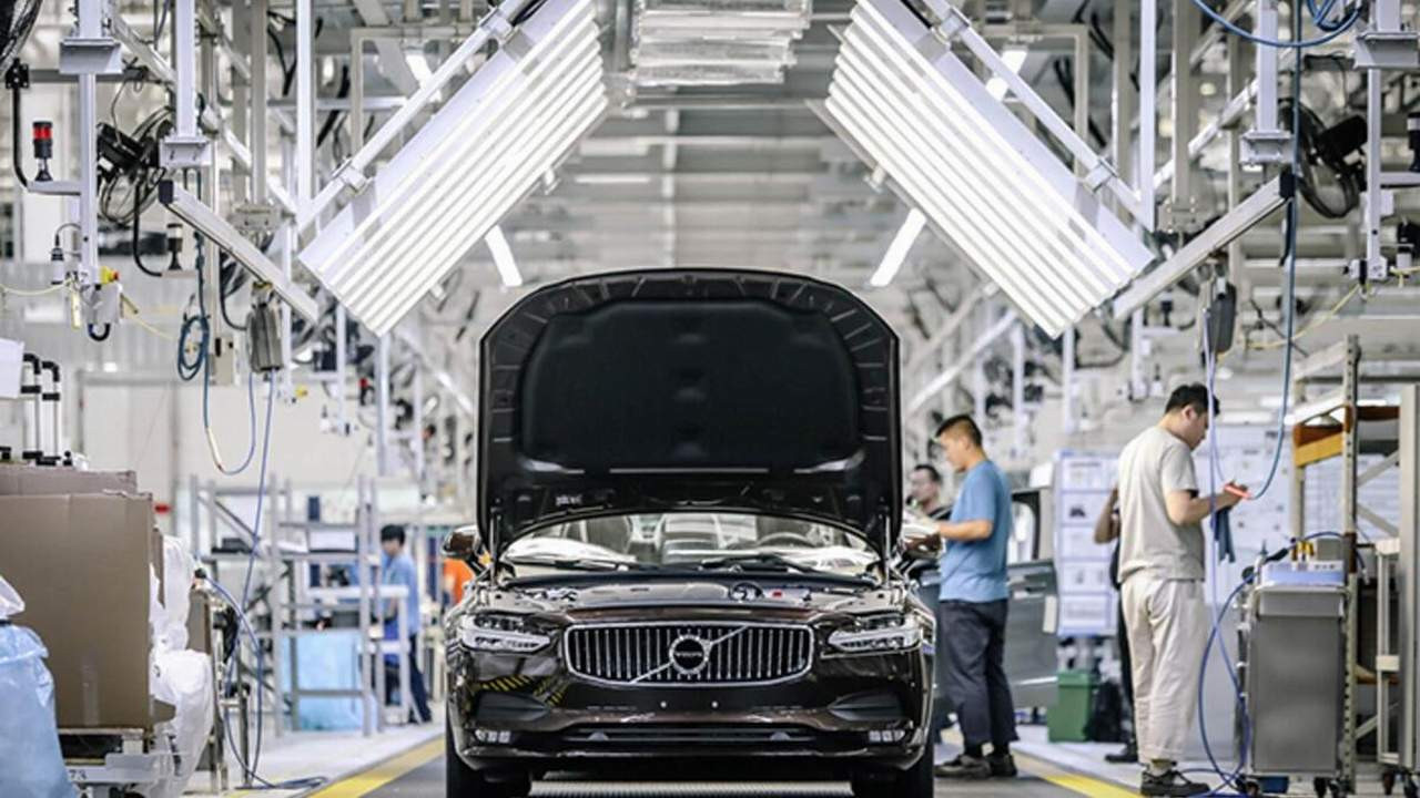 Volvo'dan flaş karar: O araçların üretimini durdurdu