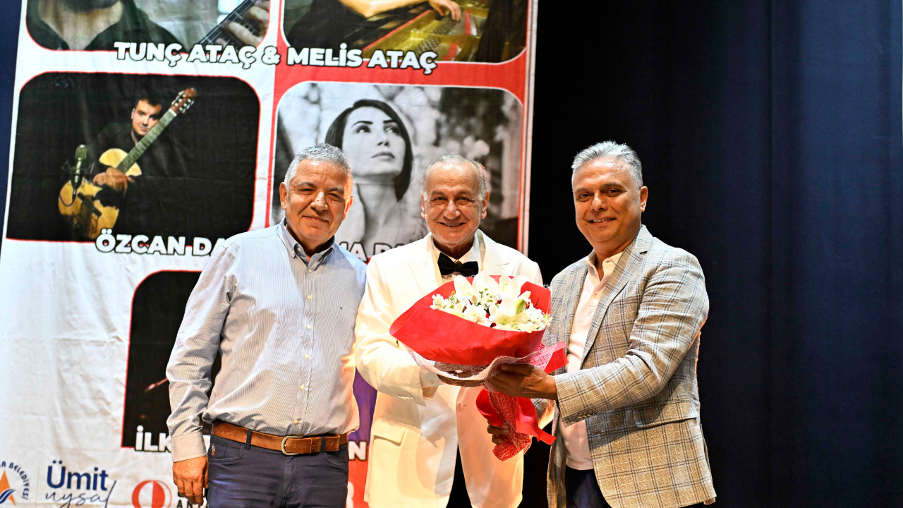 Gitarın 12 yıllık yolculuğu Muratpaşa'da