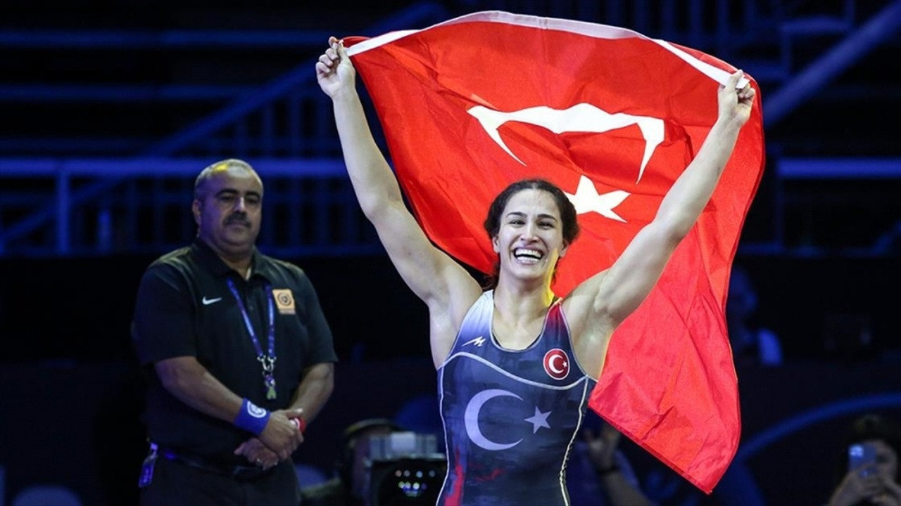 Buse Tosun Çavuşoğlu Dünya Şampiyonu oldu