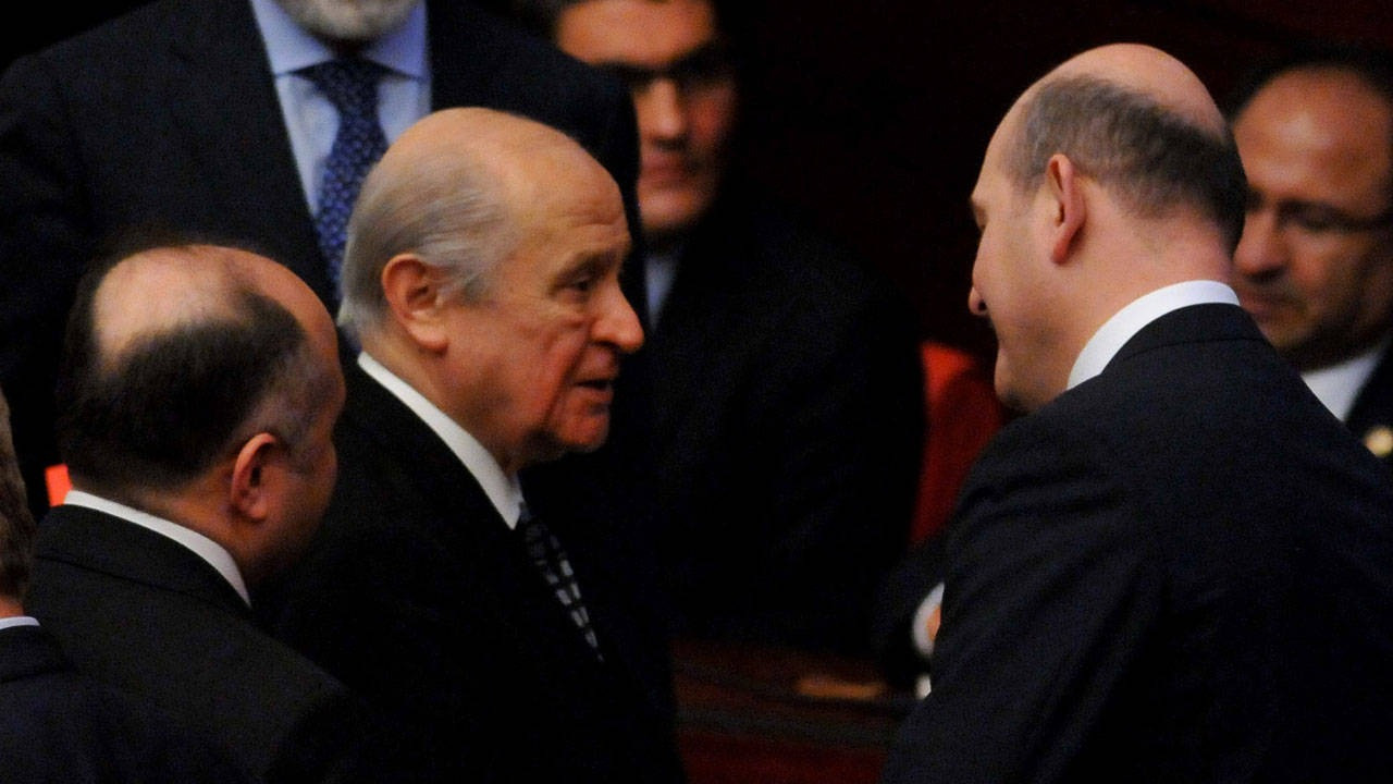 Süleyman Soylu MHP'nin başına mı geçiyor ?