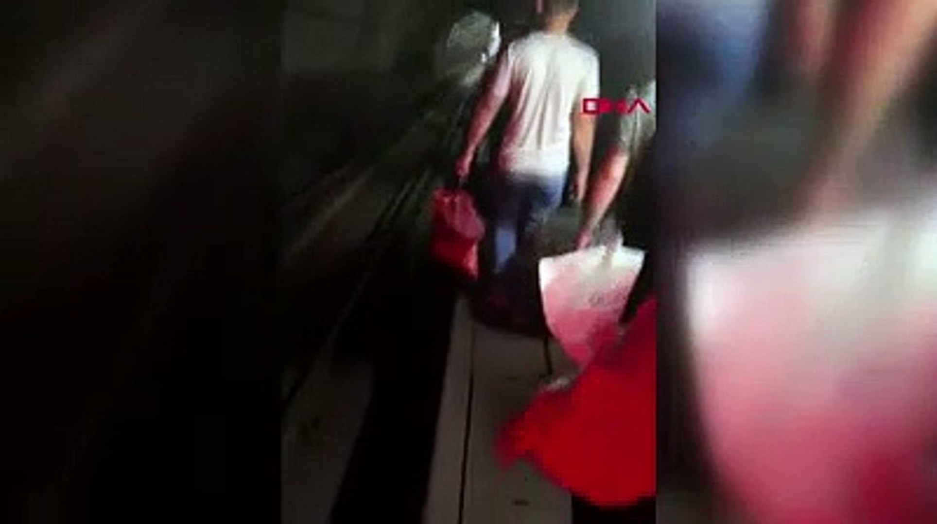 İstanbul'da metro arızası! Seferler durduruldu
