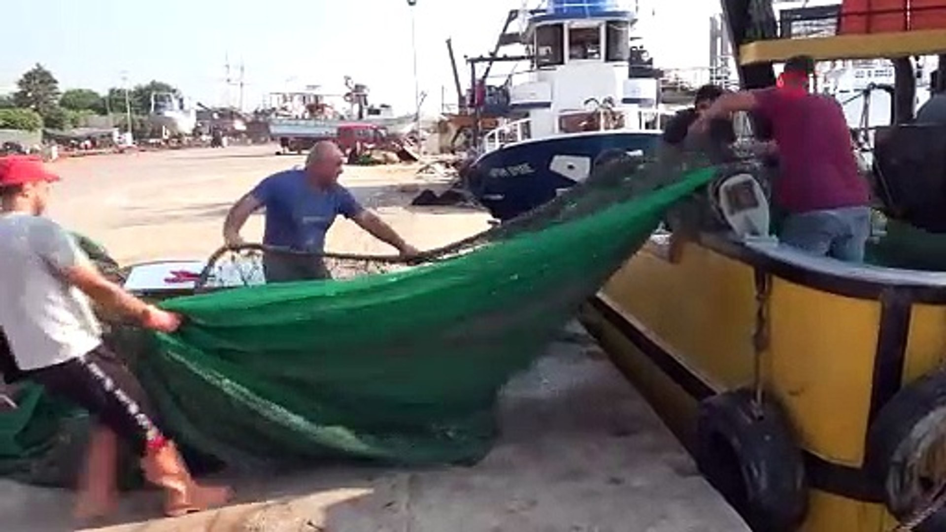 Denizden balık yerine bakın ne çıktı! Balıkçılar şaştı kaldı