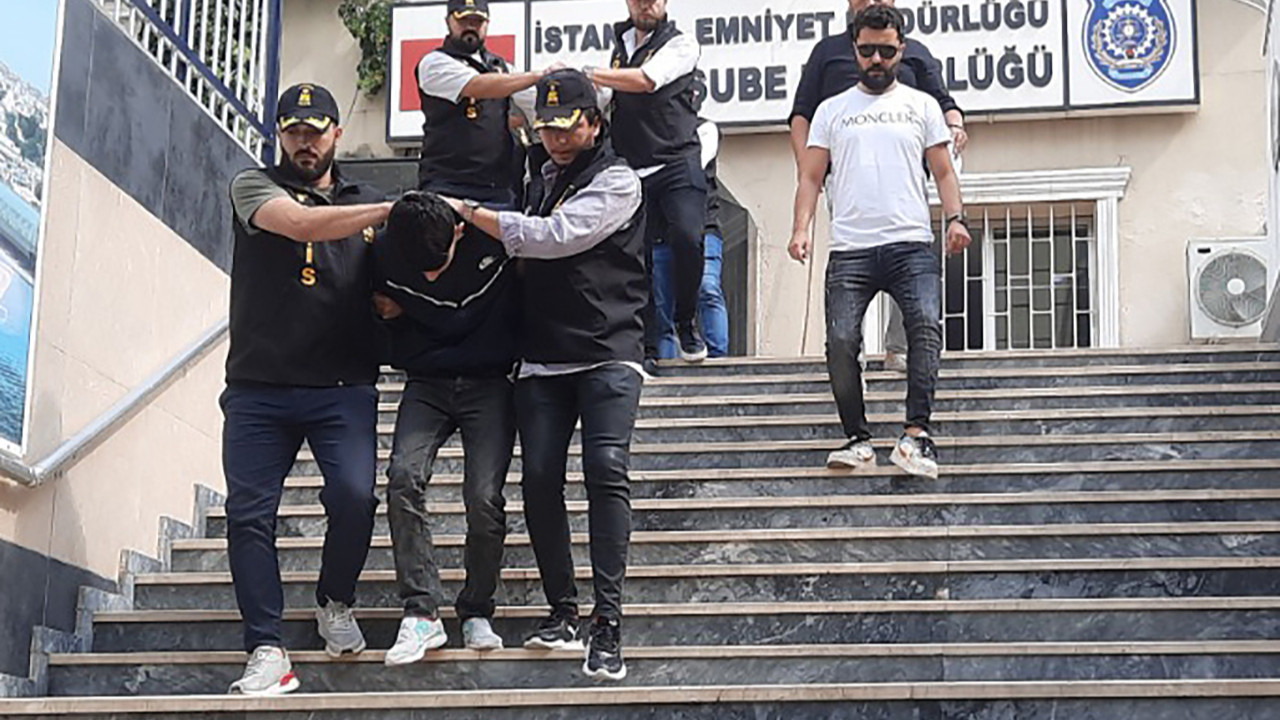 Çakma polislerden şafak baskını! Girdikleri evde dehşet saçtılar
