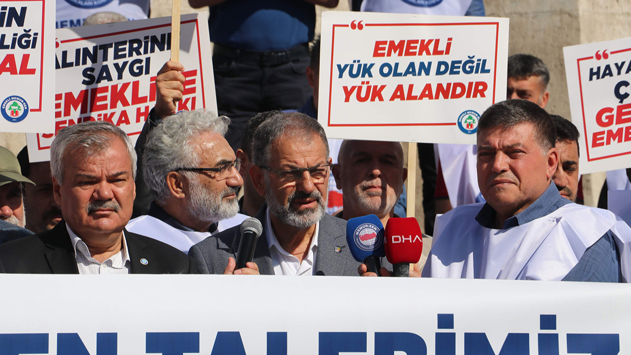 Memur emeklileri sokağa indi! Seyyanen zam istiyorlar