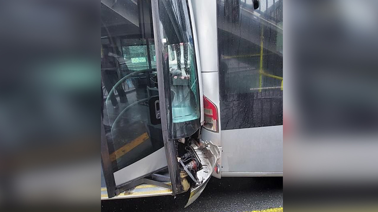 İstanbul'da metrobüs kazası: Yaralılar var