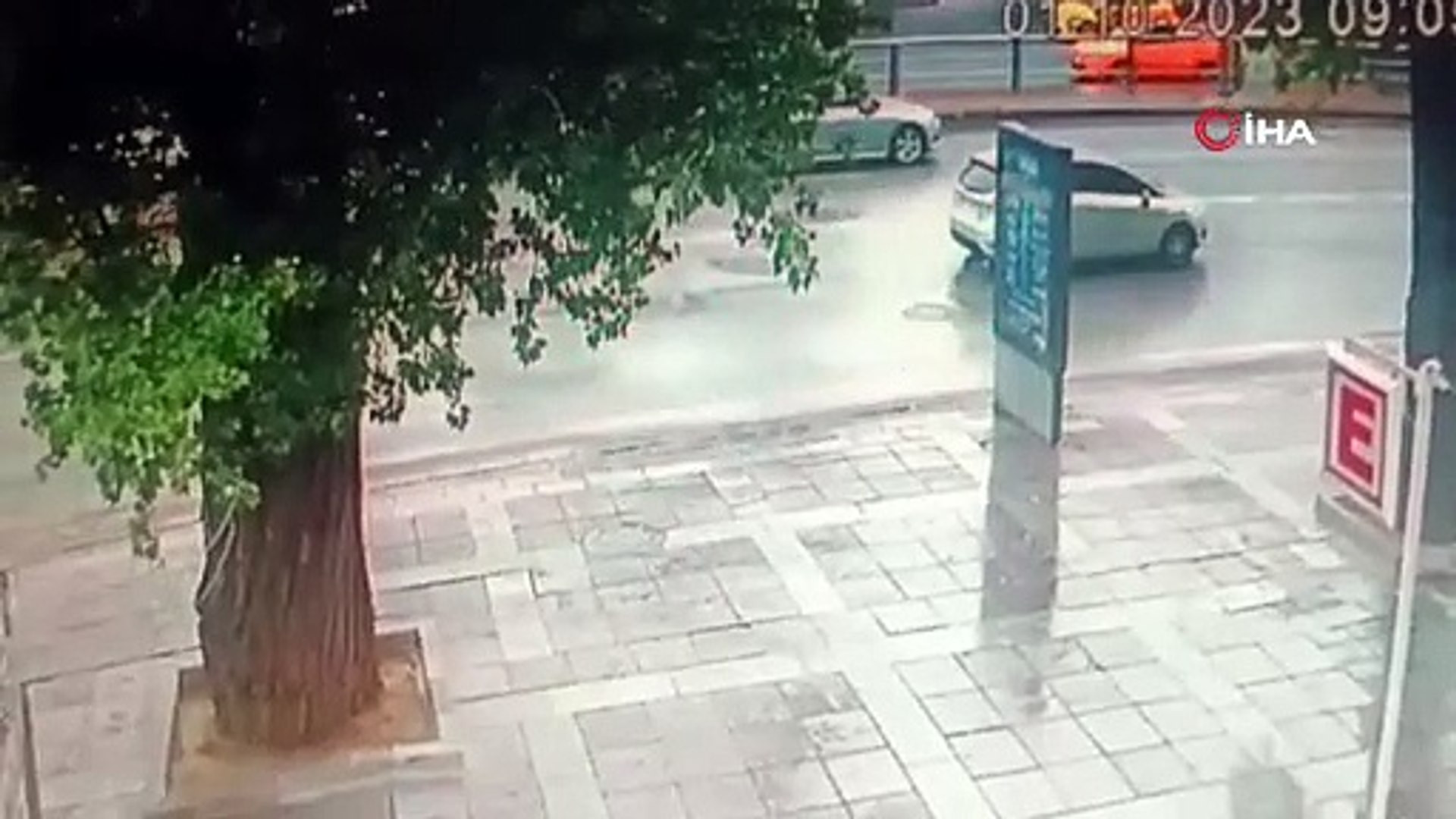 Ankara'da bombalı saldırı: Hainler veterineri öldürüp aracını çalmış!