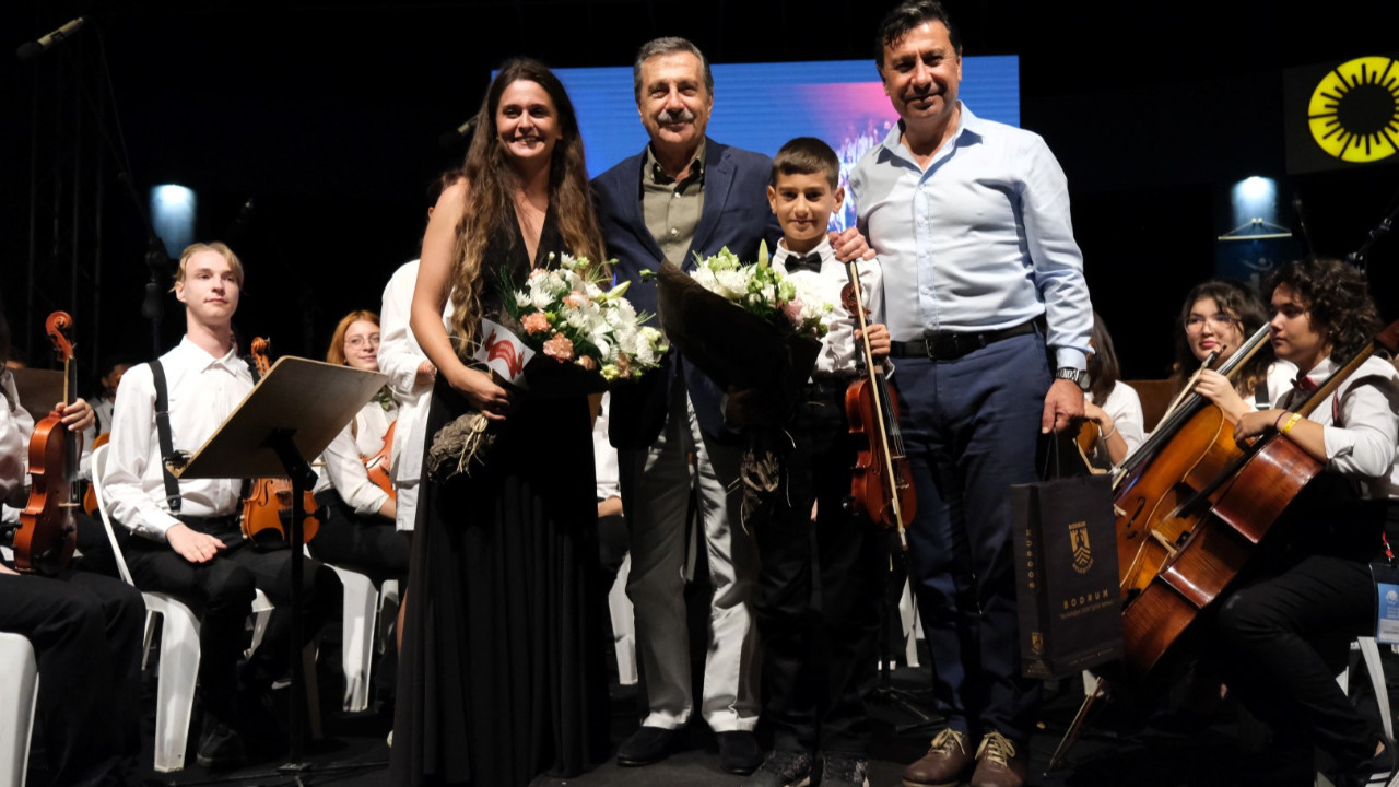 Çocuk Senfoni Orkestrası Bodrum'da seyirci ile buluştu