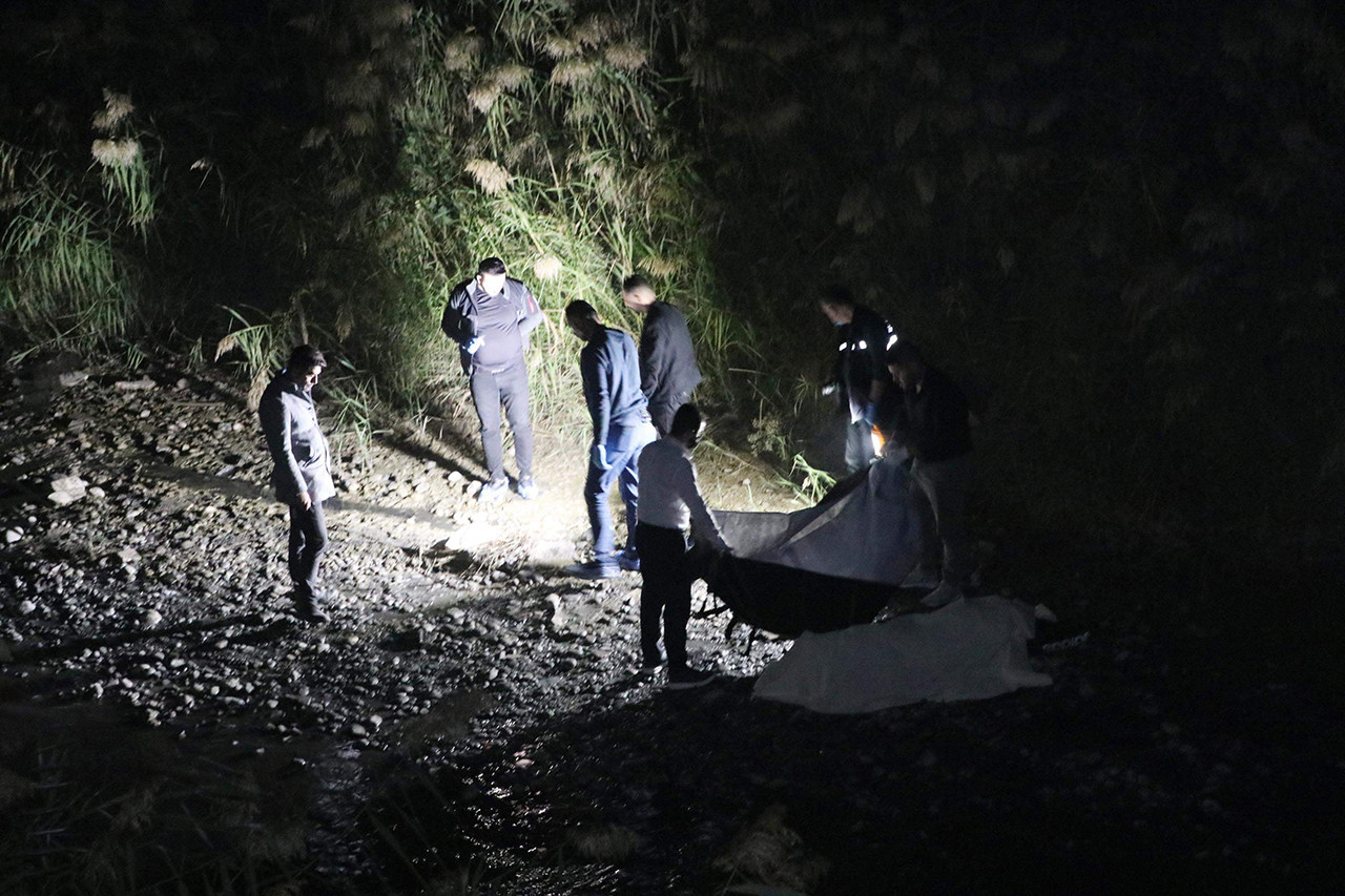 Denizli'de bir haftadır kayıp olarak aranan 18 yaşındaki gencin cansız bedeni derede elleri, ayakları ve ağzı bağlı halde bulundu.