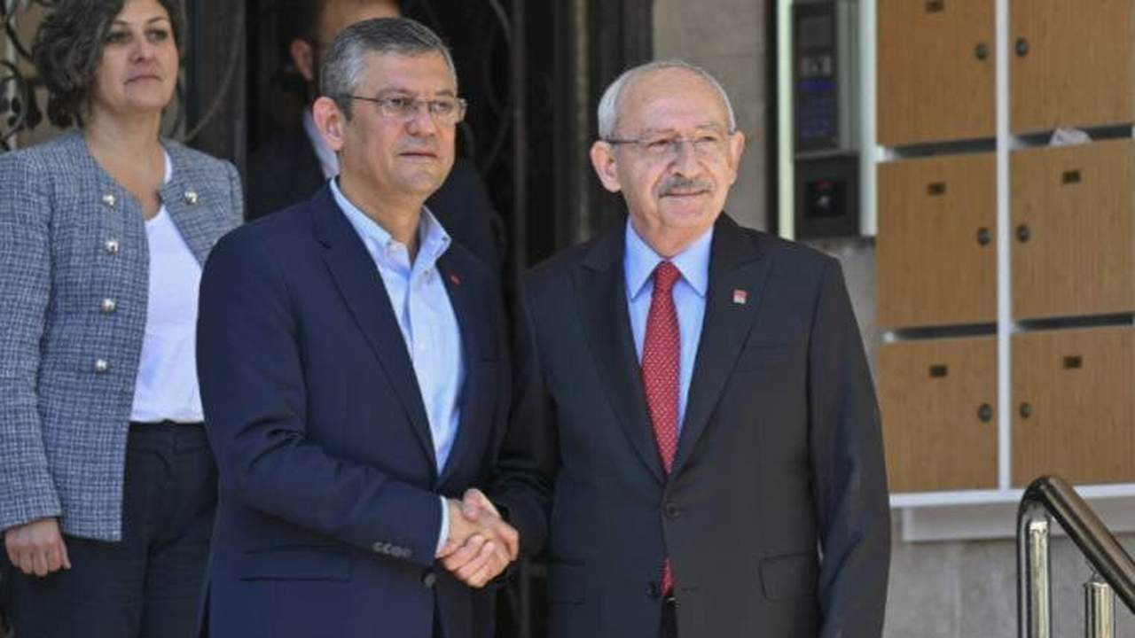 Özgür Özel, Kılıçdaroğlu'nu evinde ziyaret etti