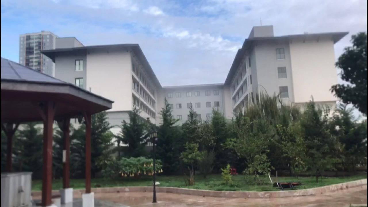 İstanbul'da okulda yangın paniği