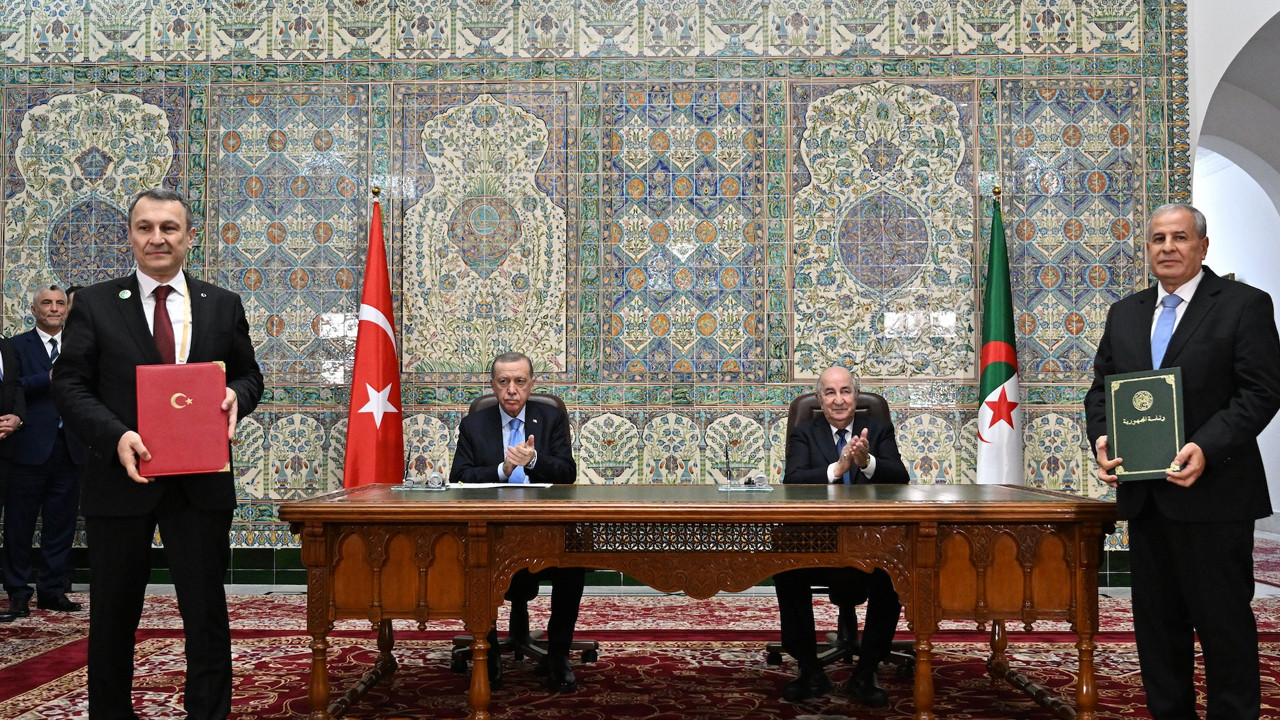 Cezayir ile LNG ithalat anlaşması üç yıl daha uzatıldı