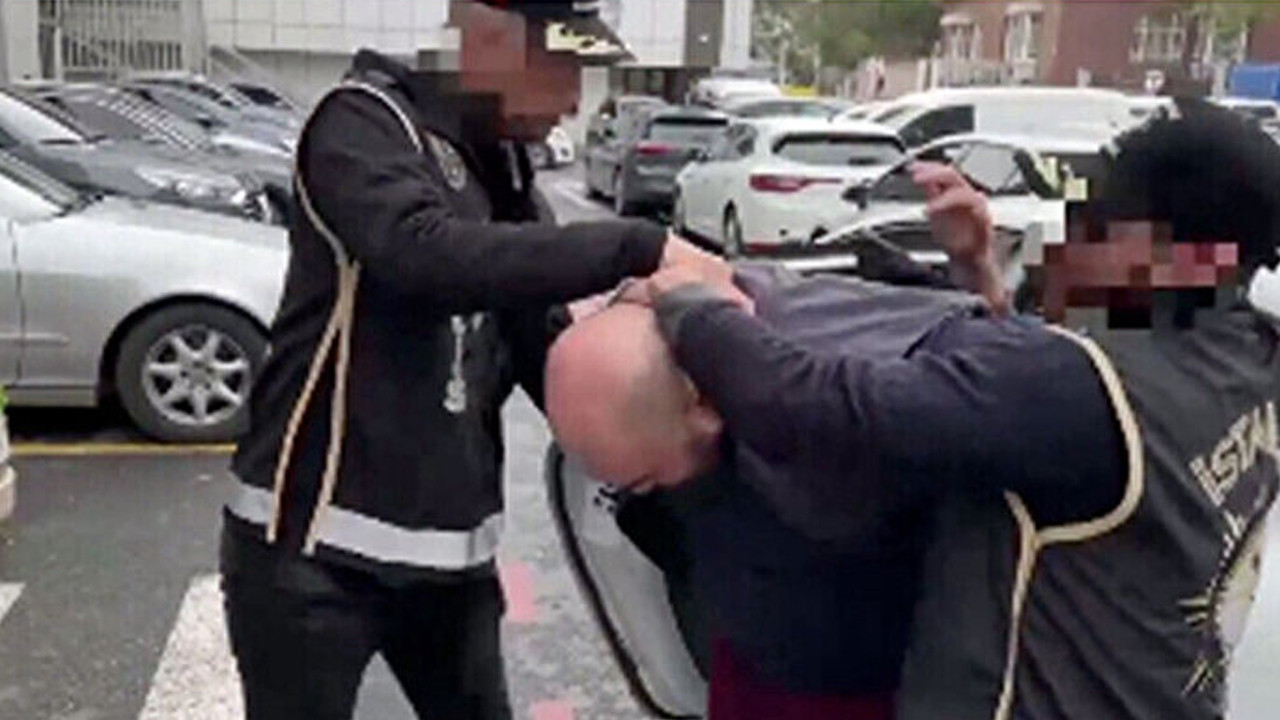 Mavi bültenle aranan suç örgütü yöneticisi İstanbul'da yakalandı
