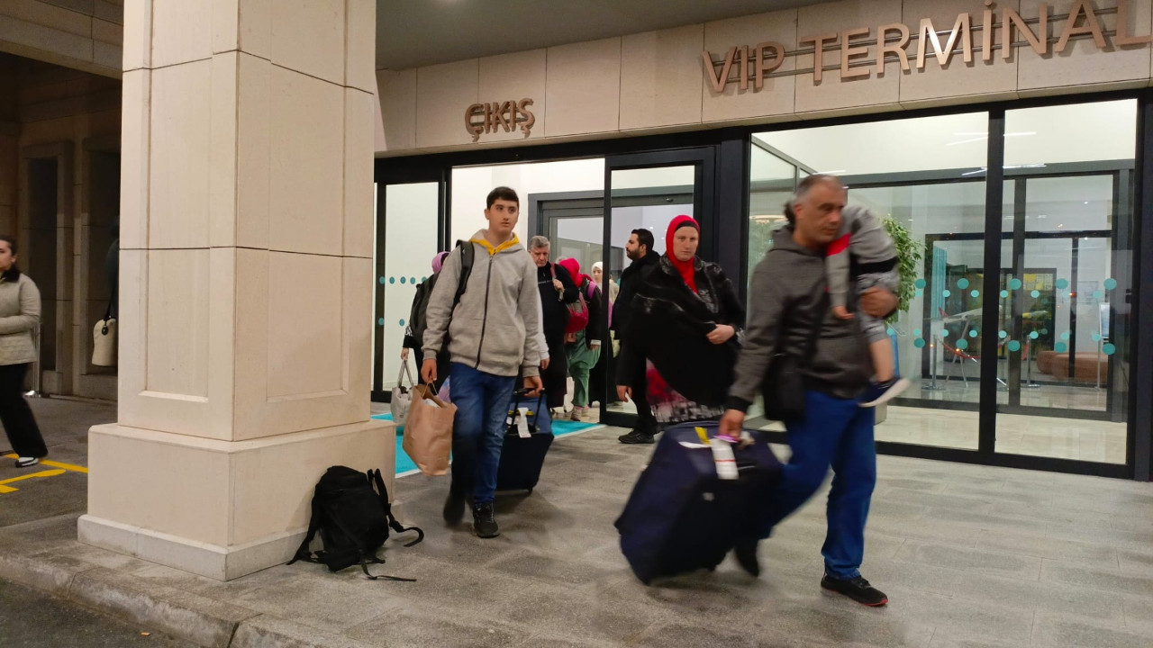 Gazze'den tahliye edilen Türkler İstanbul'da
