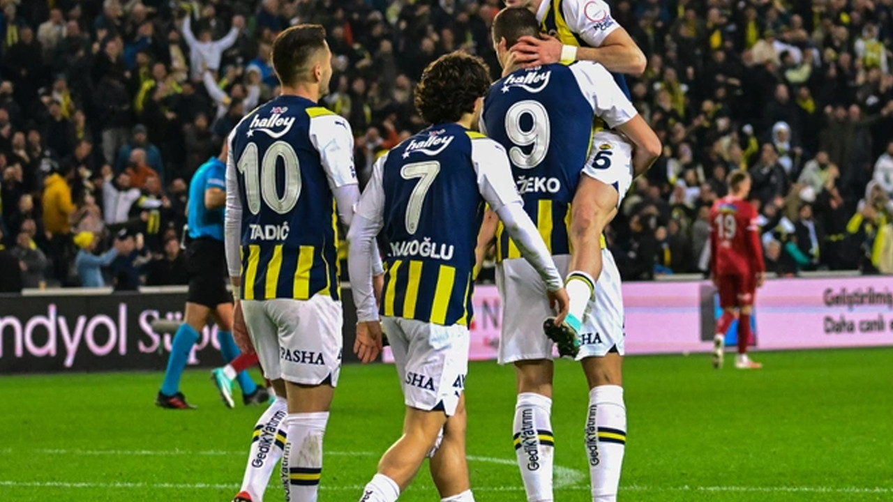 Fenerbahçe'den Kadıköy'de gol yağmuru