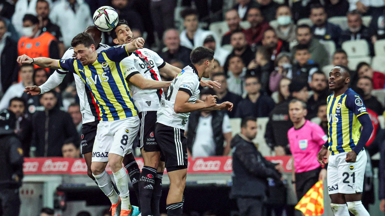 Yapay zekanın Beşiktaş - Fenerbahçe derbisi için skor tahmini belli oldu