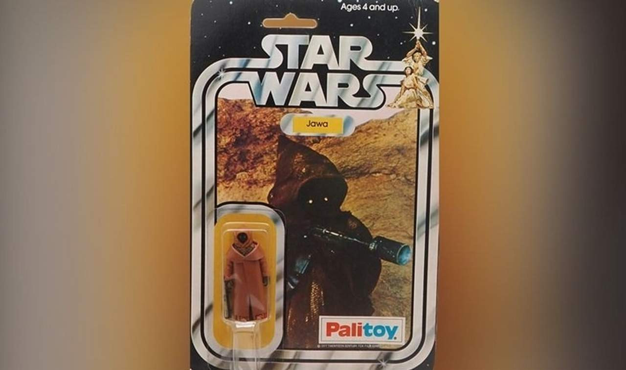 İngiltere'de çatı katında bulunan ve açık artırmayla satışa çıkarılan Star Wars oyuncak figürü, 19 bin 500 sterline (750 bin TL) satıldı.