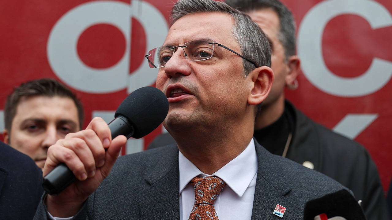 CHP lideri Özel'den DEM Parti ile kent uzlaşısı iddialarına yalanlama