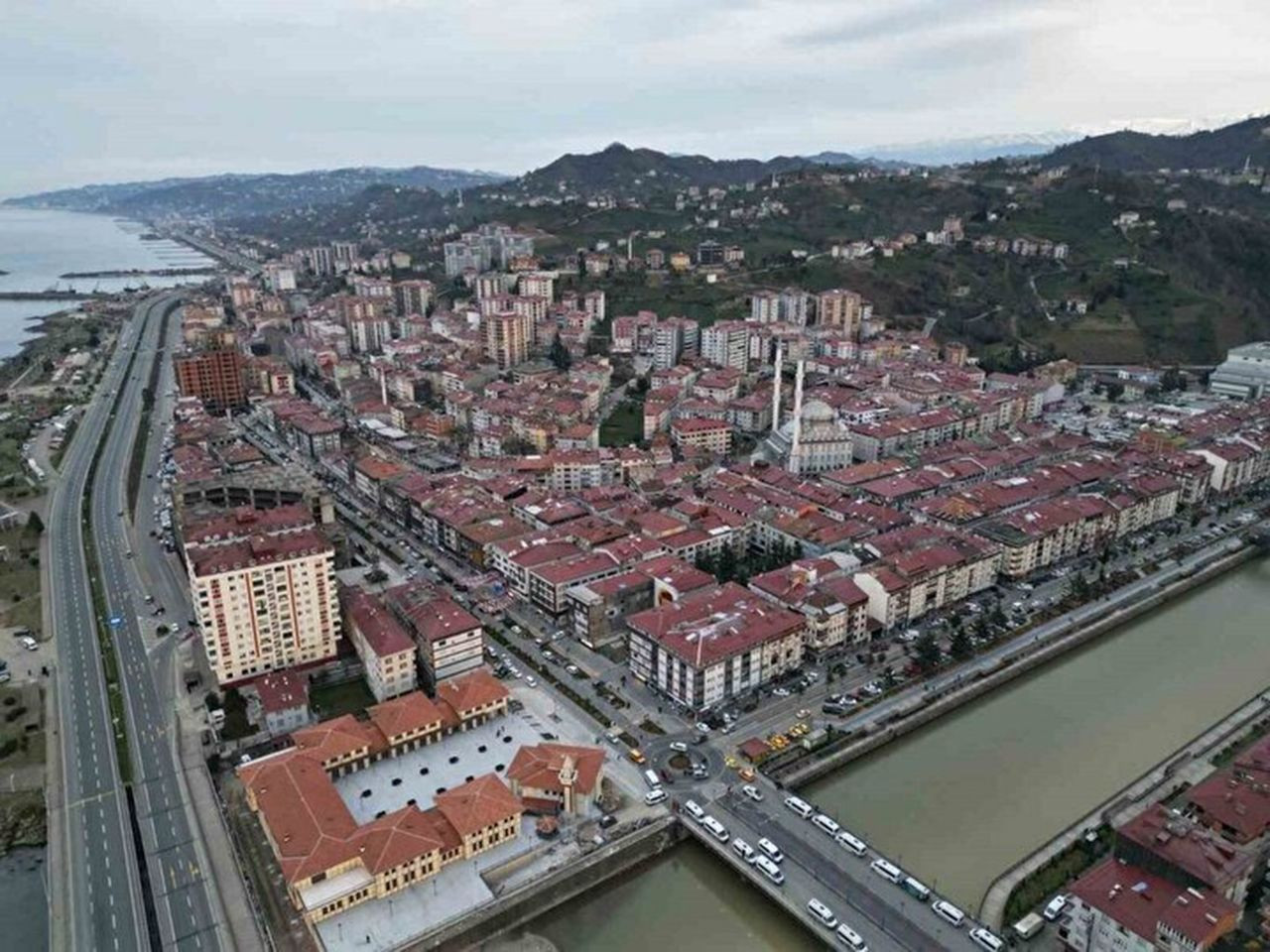 Dünyada bir örneği yok: Bu ilçeyi yıllardır aynı aile yönetiyor