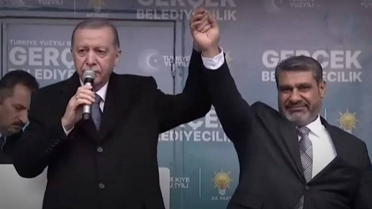 Erdoğan'ın ismini anons ettiği il başkanını yuhaladılar